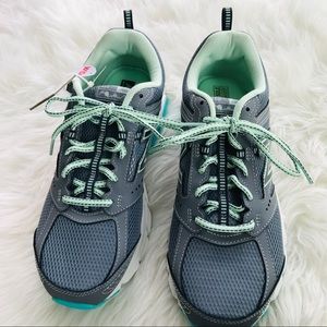 NWT New Balance Teal Lace Up Low Top Sneakers